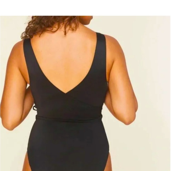 Andie Swim NWT The Belmar One Piece - Glossy Eco Nylon - Black-Classic SIZE LG - Picture 2 of 5